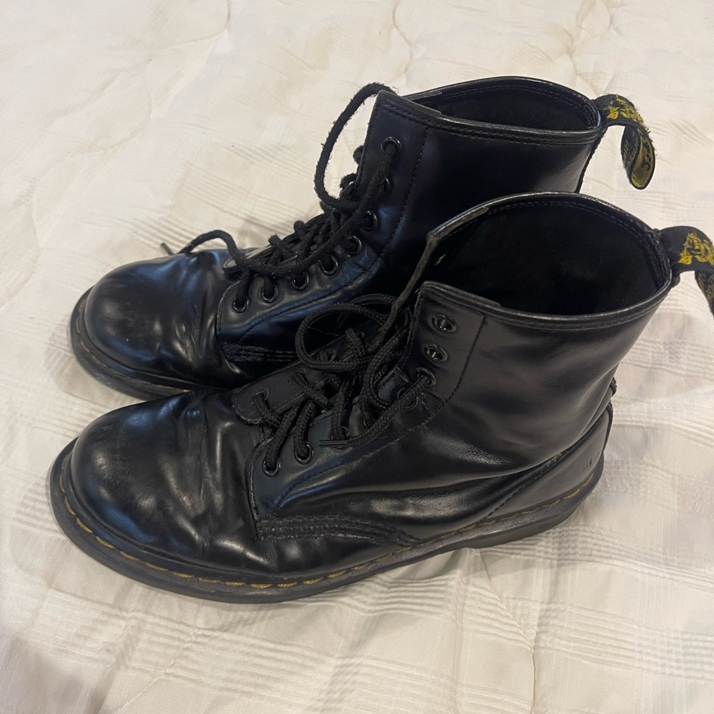Doc Martens used and so cute and vintage looking.